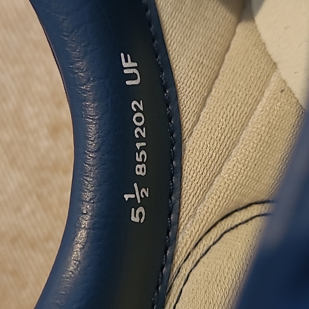 Nike Vintage 1985 Rio Trainers in LIKE NEW condition - Picture 8 of 10